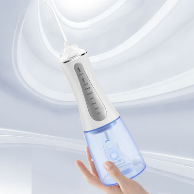 Detachable Teeth Whitening Water Flosser , Portable IPX7 Water Spray Teeth Cleaner